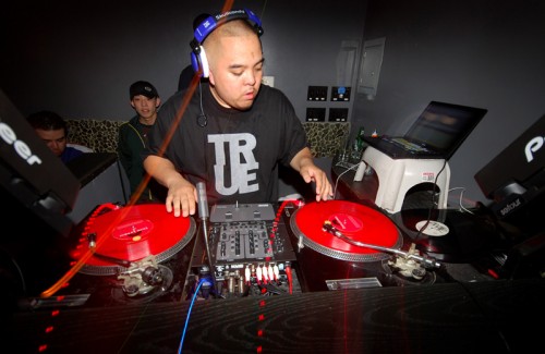 DJ School